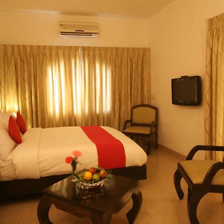 Calangute Grande Hotel Exterior photo
