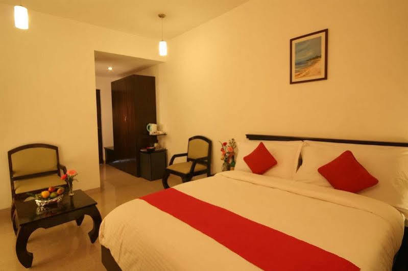 Calangute Grande Hotel Exterior photo
