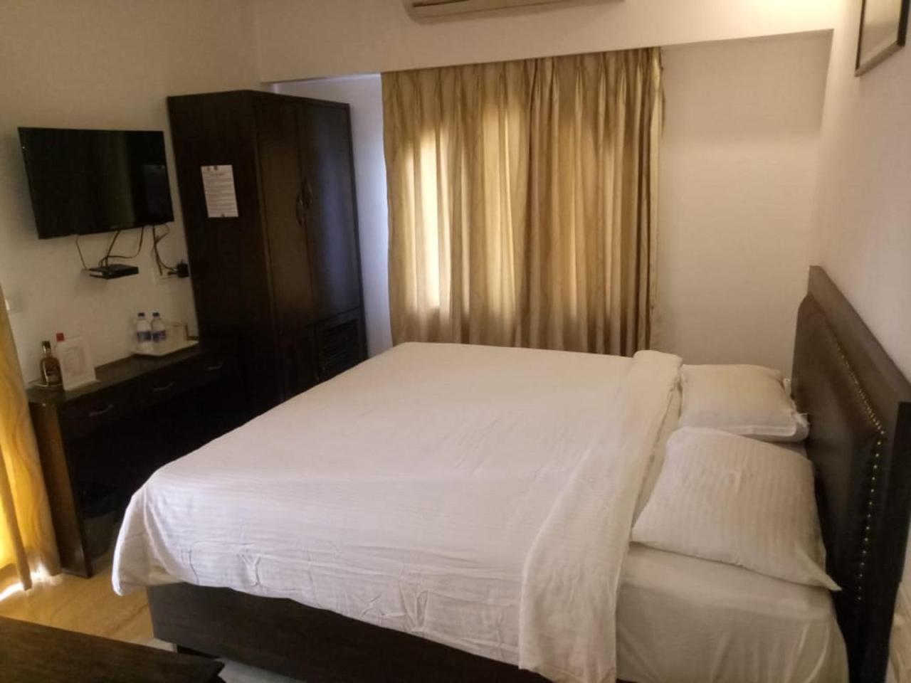 Calangute Grande Hotel Exterior photo