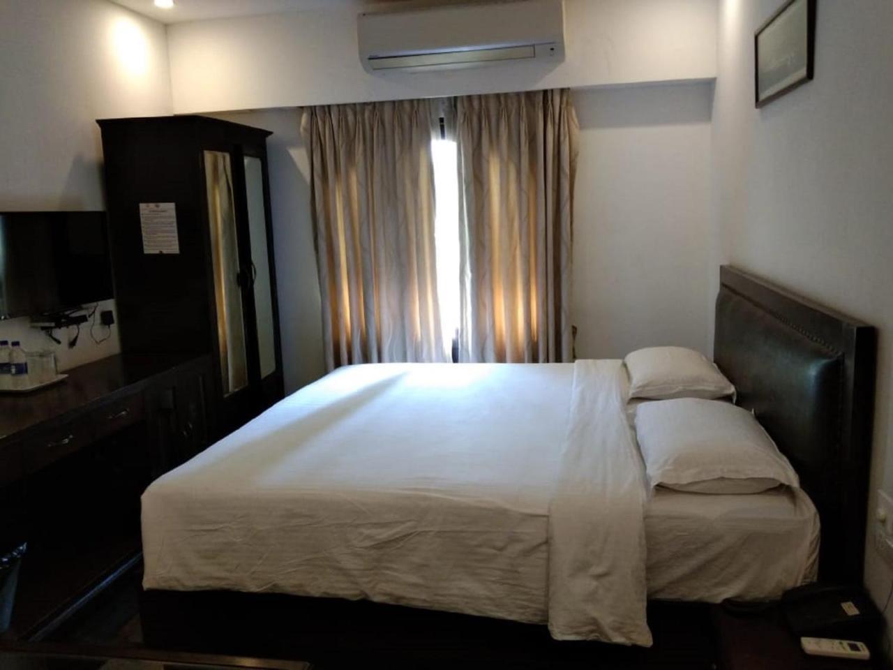 Calangute Grande Hotel Exterior photo