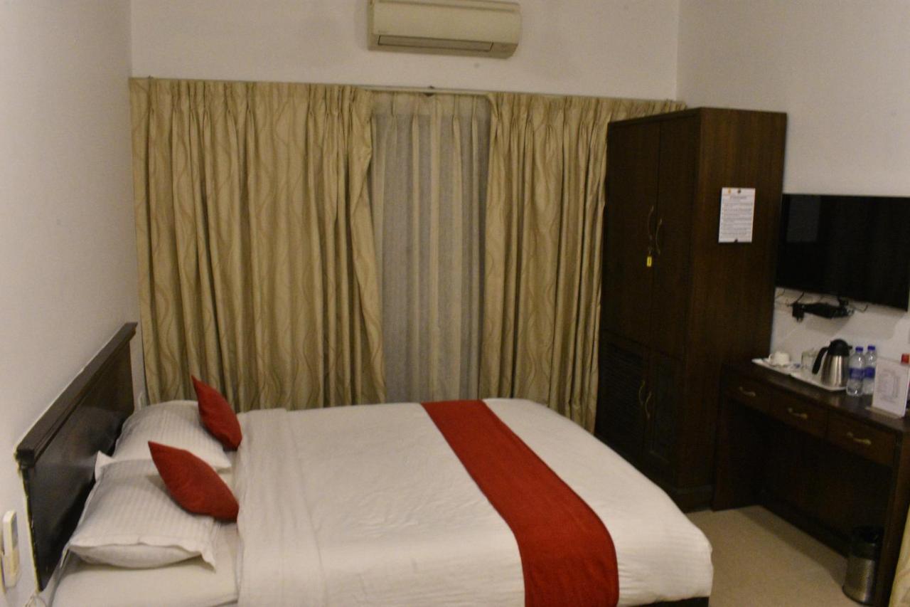 Calangute Grande Hotel Exterior photo